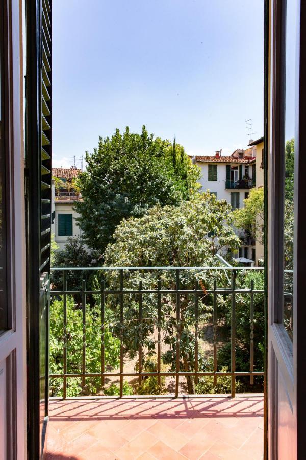 Comfy Apartment Near Fortezza Da Basso Florence Exterior photo