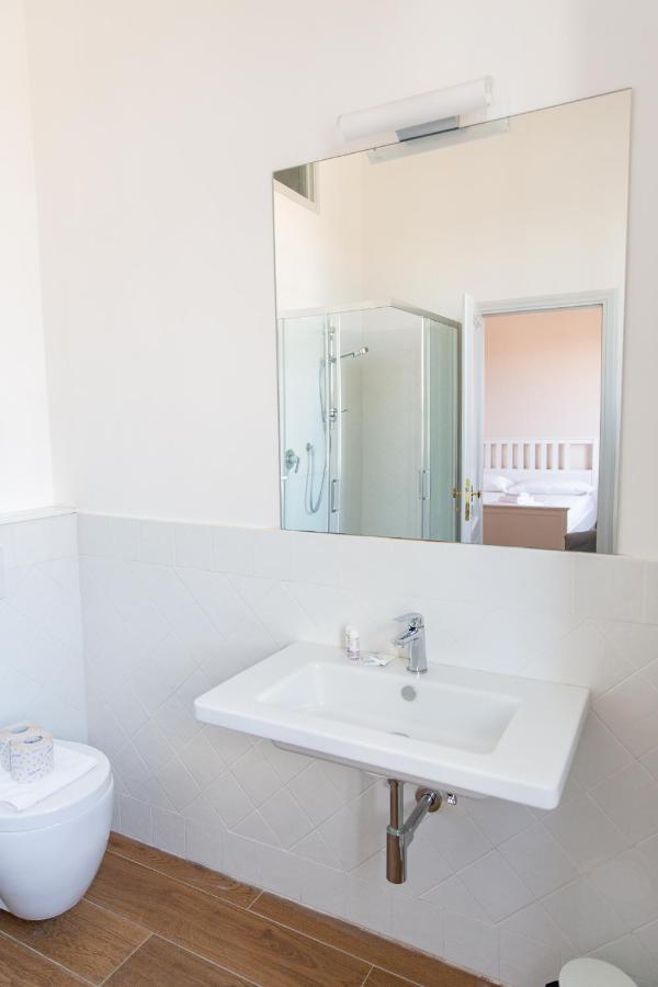 Comfy Apartment Near Fortezza Da Basso Florence Exterior photo